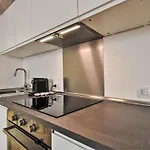 شقة White Attic Terrace By Interhome ميلان