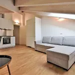 White Attic Terrace By Interhome شقة