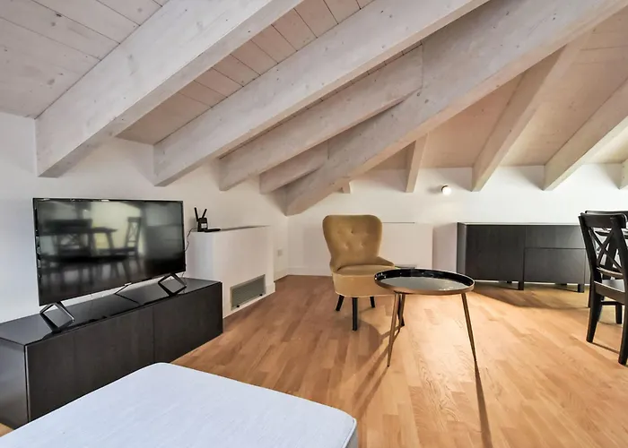 White Attic Terrace By Interhome * Milão