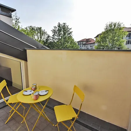 Apartman White Attic Terrace By Interhome *